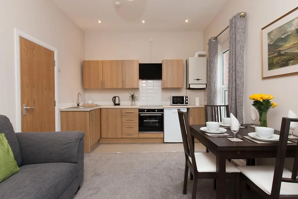 Giant Serviced Apartments Cliftonville House Belfast 0*,