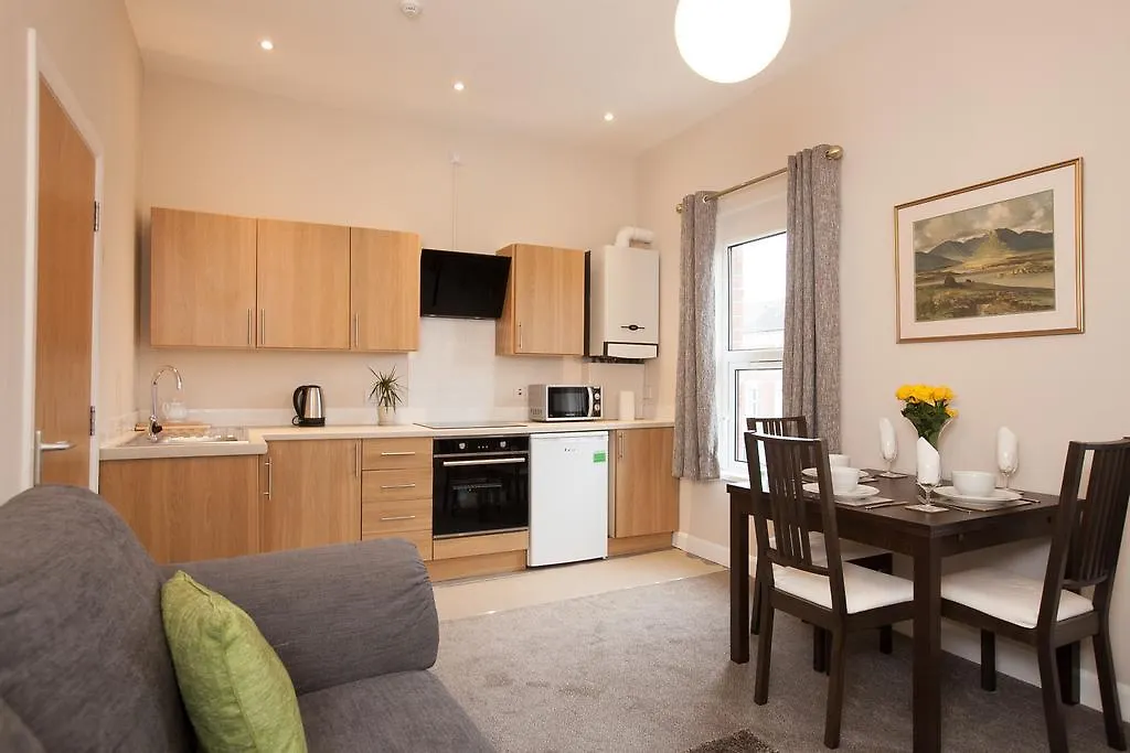 Giant Serviced Apartments Cliftonville House Belfast Birleşik Krallık