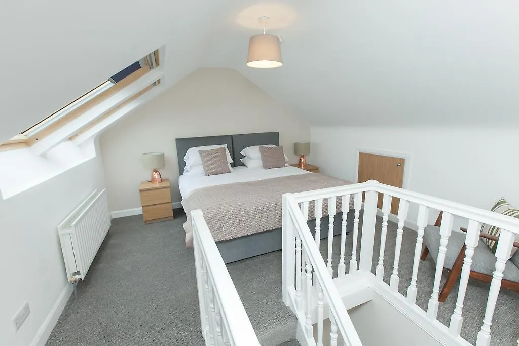 Giant Serviced Apartments Cliftonville House ベルファスト